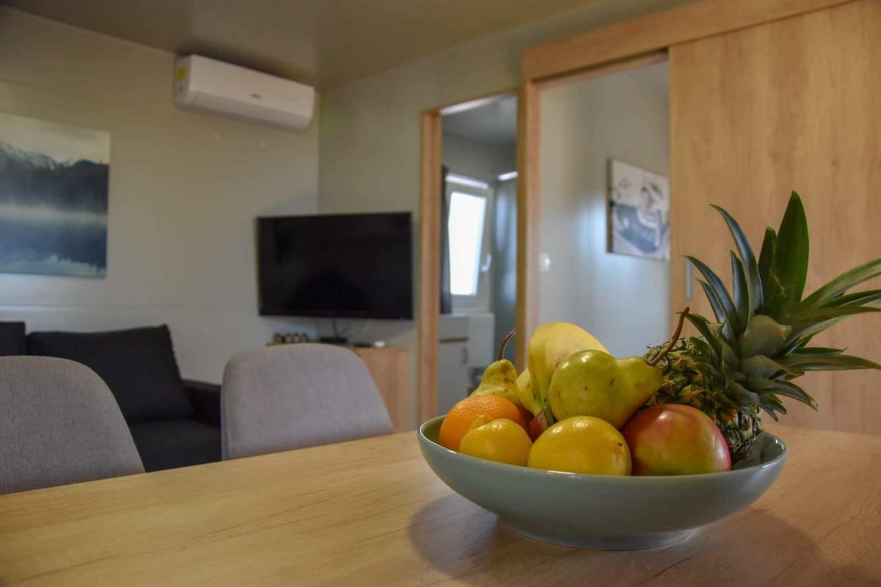 Mobile Home Laura Tisno Exterior photo